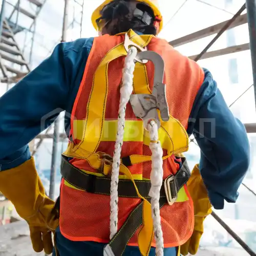 Безопасные методы и приемы выполнения работ на высоте